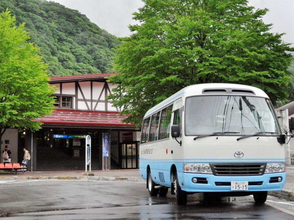 Tateyama Kokusai Hotel Toyama Station Exteriör bild