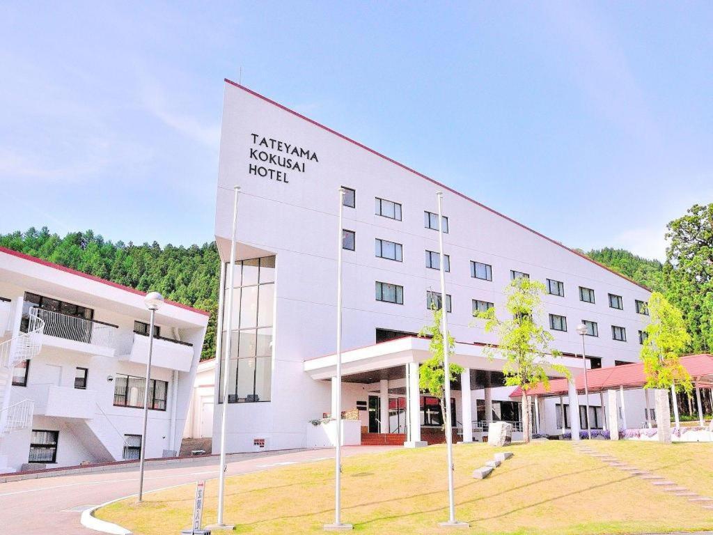 Tateyama Kokusai Hotel Toyama Station Exteriör bild