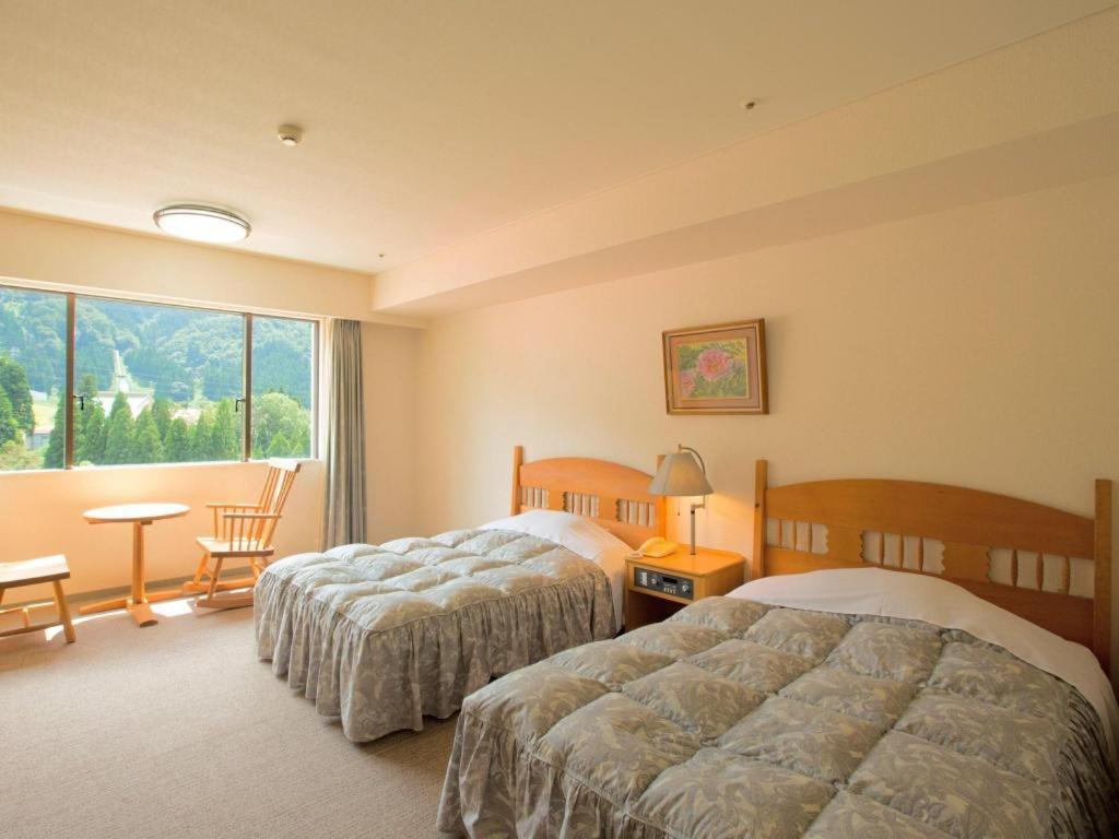 Tateyama Kokusai Hotel Toyama Station Exteriör bild