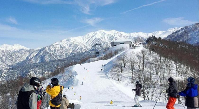 Tateyama Kokusai Hotel Toyama Station Exteriör bild